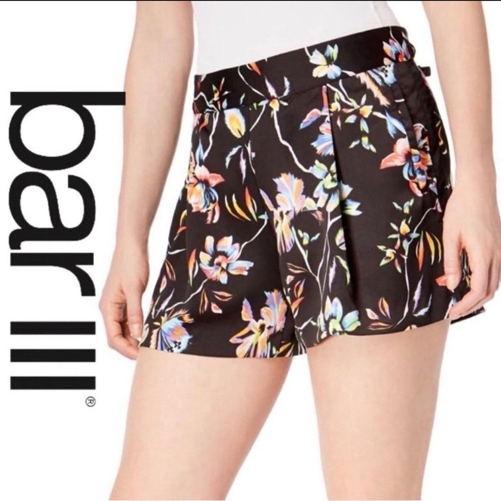 NWOT bar III Prism Garden Pleated Casual Shorts Size 10 PRICE FIRM